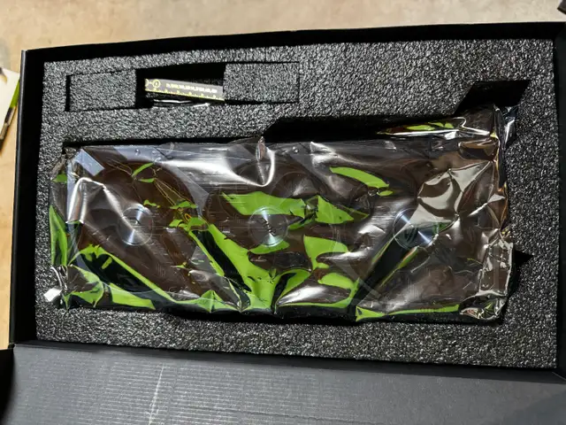 ROG Strix GeForce RTX 3080 OC Edition 10GB in System Components in Oakville / Halton Region - Image 8