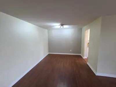 Sharing room for rent