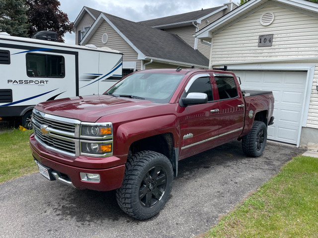 2014 Chevrolet Silverado 1500 High Country in Cars & Trucks in Ottawa - Image 2