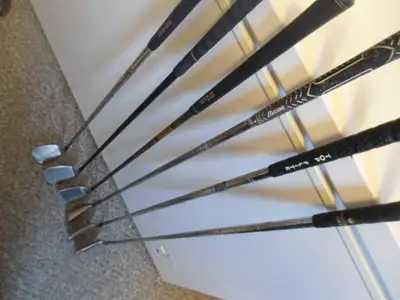 SIX RIGHT HANDED GOLF IRONS, View more