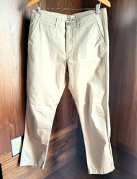 New H&M Men's Khaki Tan Chino Pants - 31"x32"