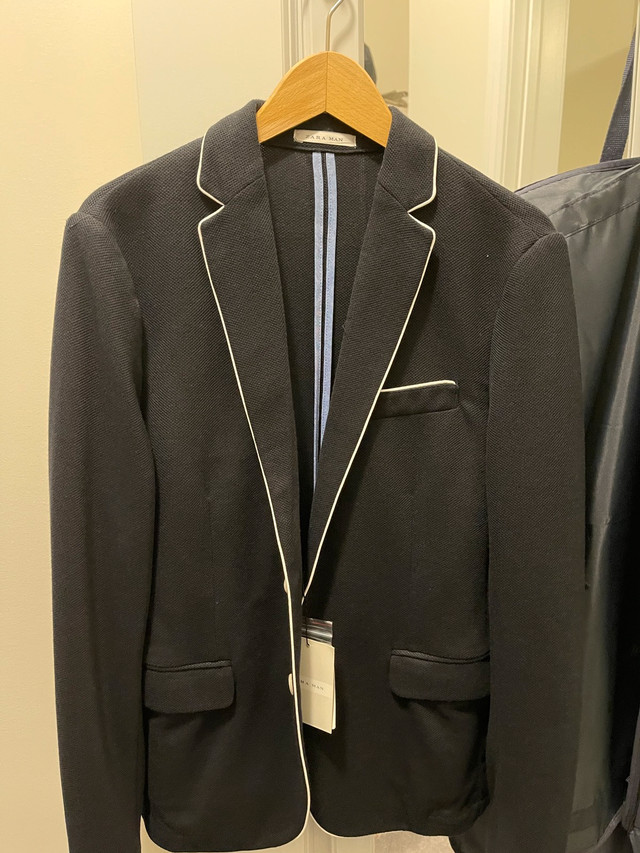 Brand new Zara Navy blazer in size 48, men in Men's in City of Toronto