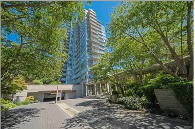 Furnished 2 bedroom 2 bathroom ocean viewing unit for rent.