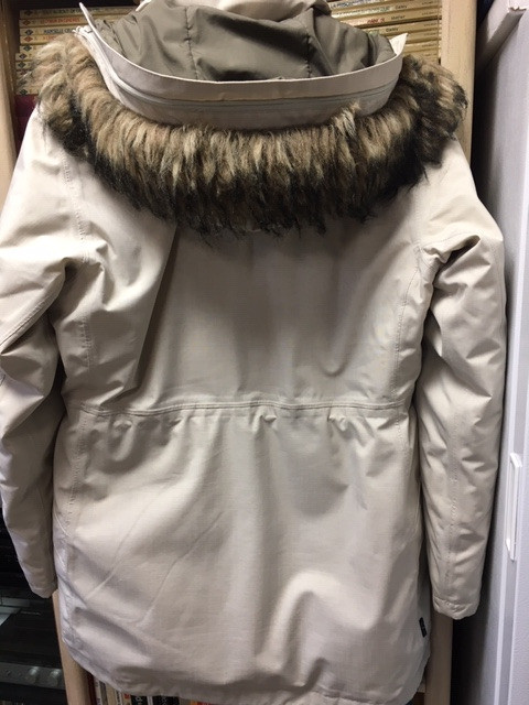 Manteau d'hiver Merrell dans Femmes - Hauts et vêtements d'extérieur  à Rimouski / Bas-St-Laurent - Image 2