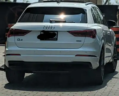 Selling my 2022 Audi Q3 Komfort in white with 78,500 km. The vehicle is in good overall condition, h...
