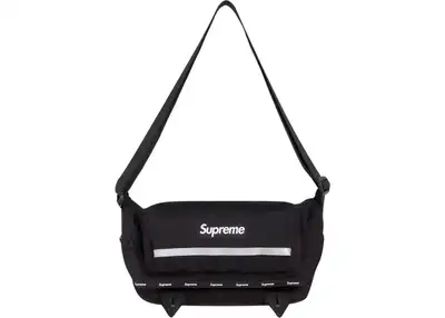 Supreme Messenger bag - new, View more
