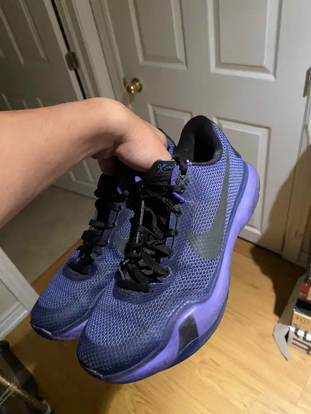 Kobe 10 | "Blackout" | Size 9.5 in Men's Shoes in Markham / York Region - Image 4