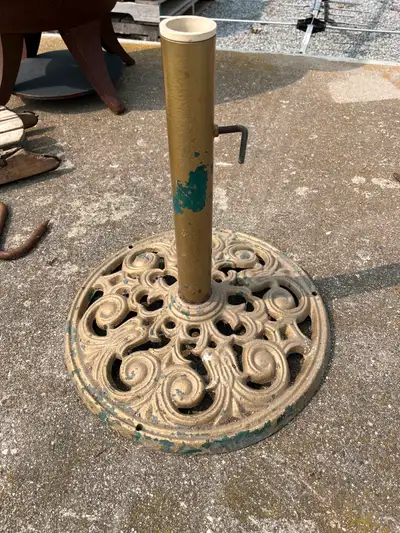 Heavy Duty Cast Iron Outdoor Umbrella Base, View more