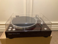 Victor / JVC QL A70 quartz lock semi auto direct drive turntable