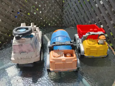 Fisher Price Front End Loader $8 Fisher Price School Bus with Little People $9 Tonka Firetruck $8 Me...