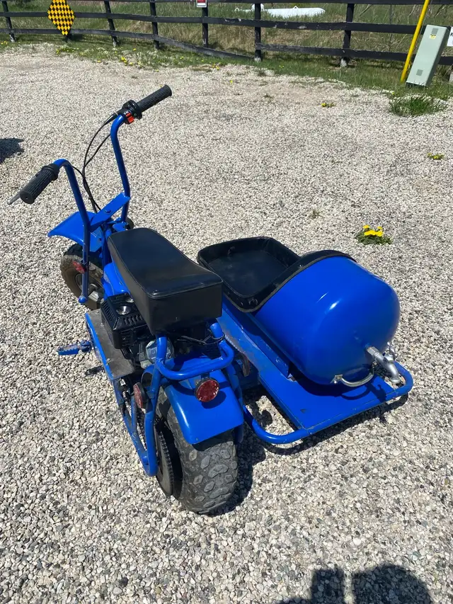 Custom Minibike with Sidecar in Other in Oakville / Halton Region - Image 4