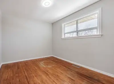 Interested? Please don't reply this posting and contact the person who is renting at 647-283-5549 If...
