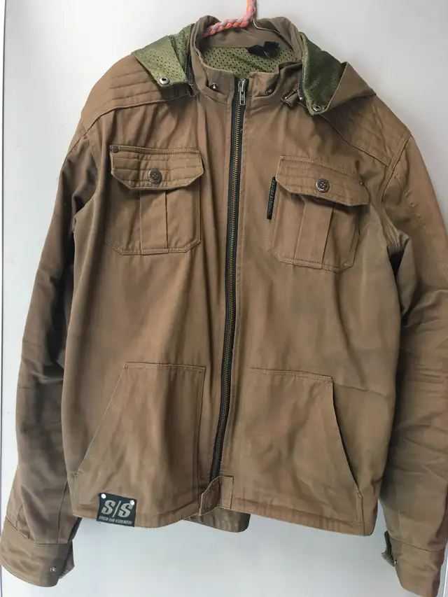 Men's Motorcycle Jacket in Motorcycle Parts & Accessories in Hamilton - Image 6