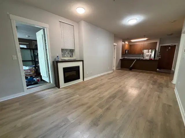  2 Bed + Den+ 2 Bath Condo with Private Yard in South Surrey 