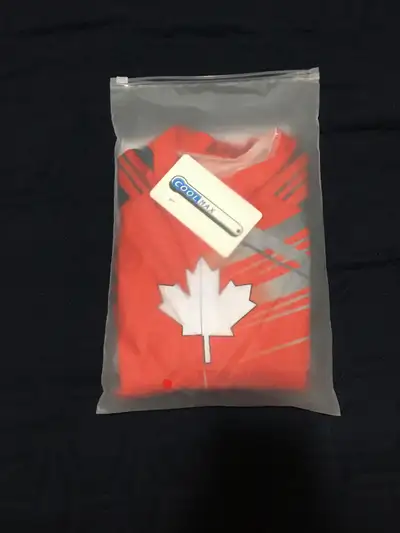 Brand new, Canada design, size says XL but is more like a Med.,too small for me. asking $25. if ad i...