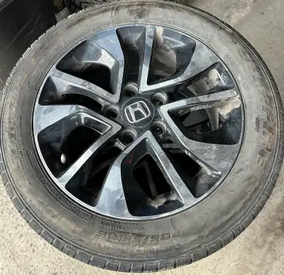 Off a Honda Civic Size: 205/55R16 Center Bore / Hub Bore: 64.1 mm Bolt Pattern: 5x114.3 Tire Depth:...