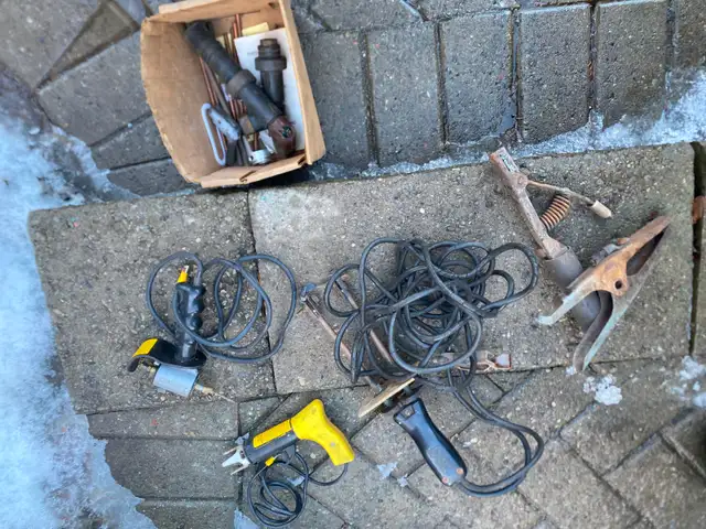 Grading Table for fruit, storage/etc. Pallet jack, welding equip in Outdoor Tools & Storage in St. Catharines - Image 10