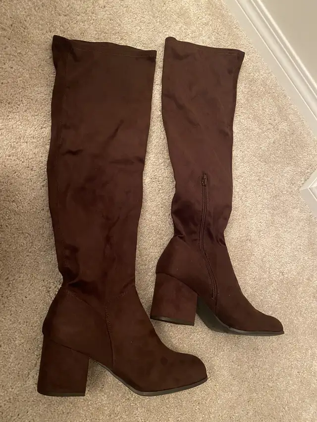 Ladies Dressy Fashion Boots - Black or Brown Suede Size 10 in Women's - Shoes in Calgary - Image 7