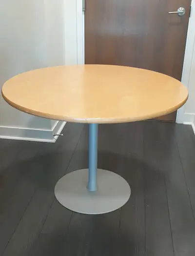 Modern design with glossy wooden top and sturdy metal base. Can be used in dining room, kitchen, out...