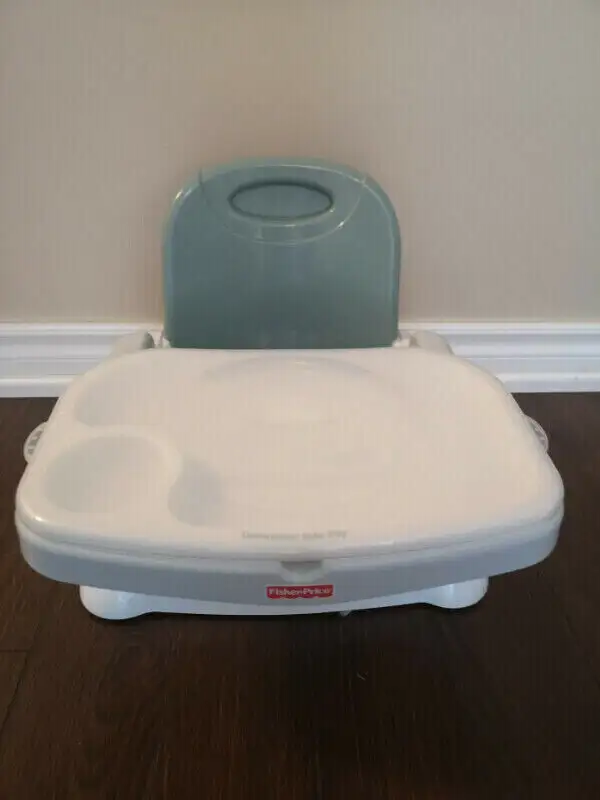 Fisher-Price Healthy Care Deluxe Booster Seat in Feeding & High Chairs in Mississauga / Peel Region - Image 3