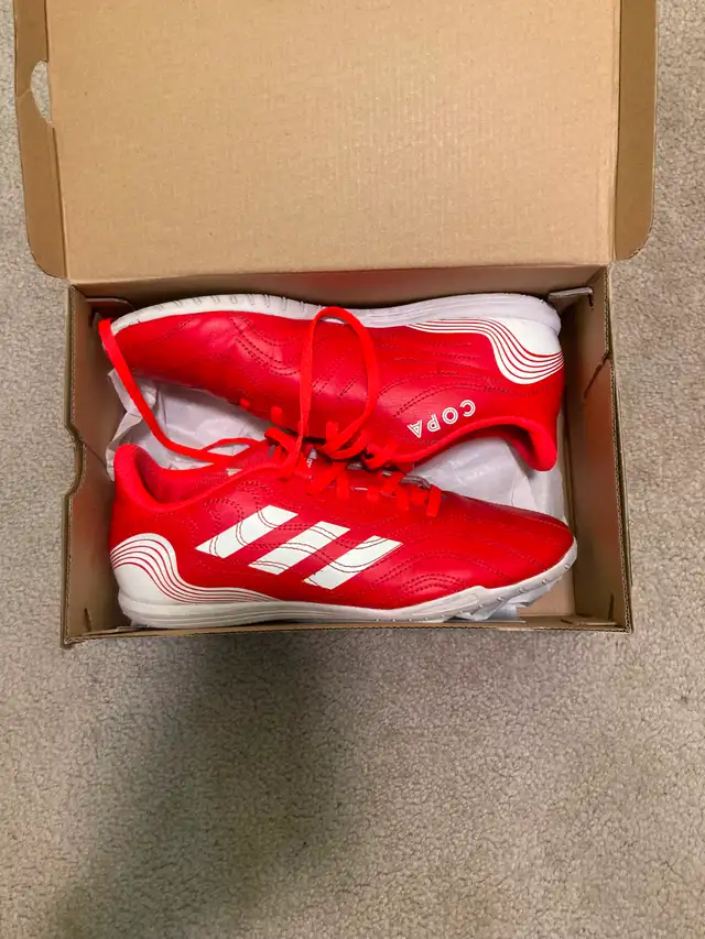 Adidas Copa Sense Indoor Cleats in Soccer in Ottawa - Image 2