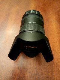 Nikon 18-200mm zoom lens