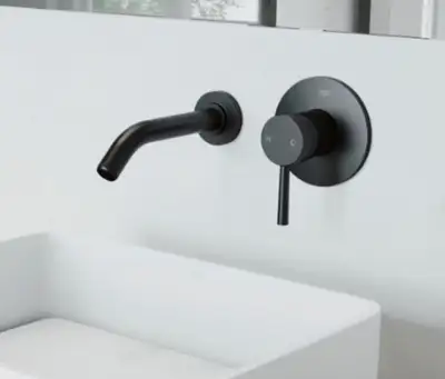 Neuf dans sa boite d'origine. Valeur à neuf avec taxes chez Home Dépôt de $159.81. 3 en noir mat de...
