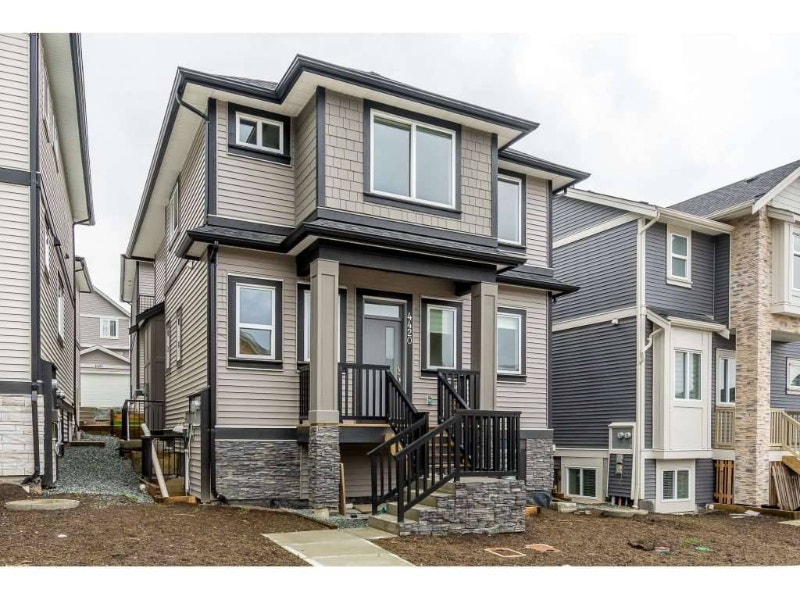 Almost brand new 2 beds 1 bath suite in Abbotsford Long Term Rentals