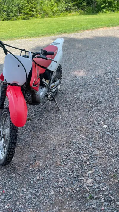 Honda 2012 CRF80F works great looking to trade or sell make an offer