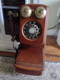 Antique replica phone 