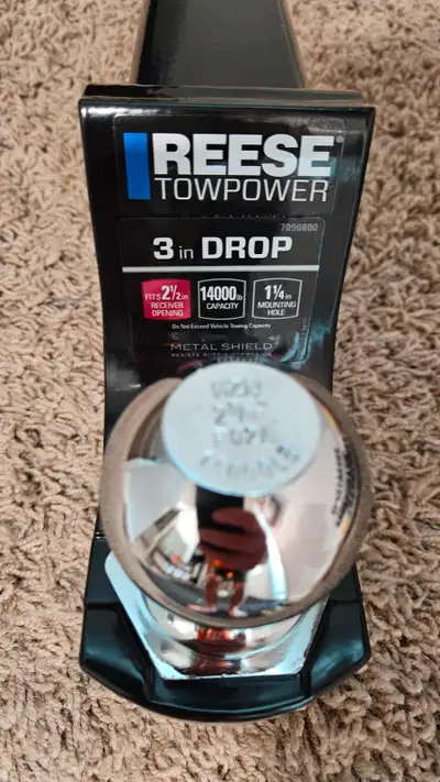 New. $100 obo. https://www.canadiantire.ca/en/pdp/reese-towpower-interlock-trailer-hitch-ball-mount-...