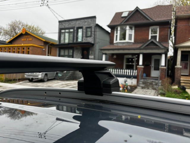 Thule Roof Rack with all attachments in Other in City of Toronto - Image 3