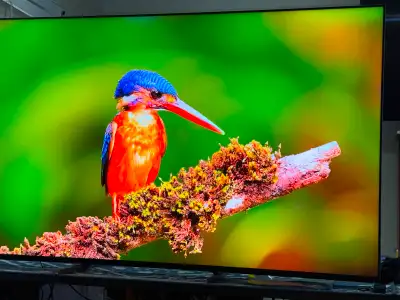 Samsung 75 inches 4K smart tv LED new, View more