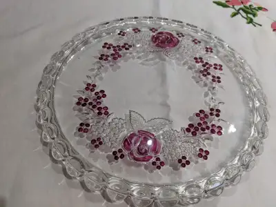 Pretty Cake Plate, View more