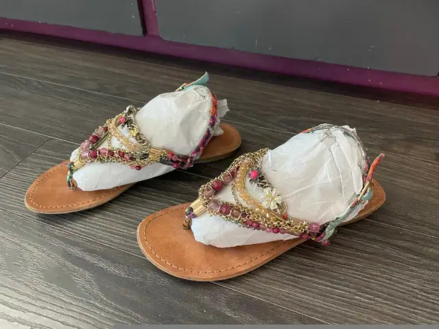 BEADED SANDALS in Women's - Shoes in Grande Prairie - Image 6
