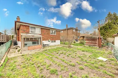 This charming 2-bedroom basement apartment near Brimley and the 401 is ready for you! It features a...