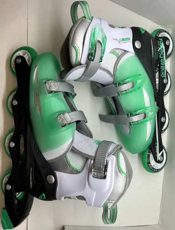 Roller Derby V-Tech 500 Women's Inline Adjustable Sizing - 6-9 W in Skates & Blades in Windsor Region - Image 5