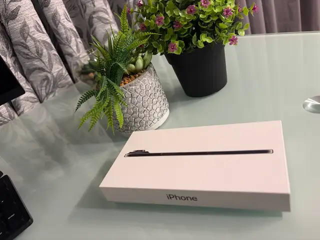 New open box - Iphone 17 Air - Space Black - 256GB in Cell Phones in City of Toronto - Image 2