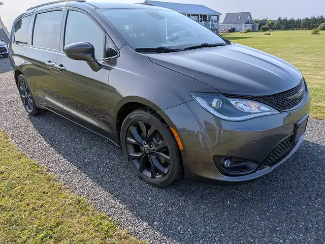 2019 Pacifica L-Touring Plus S
