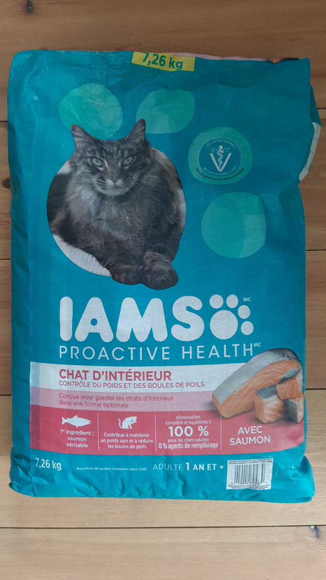 IAMS Proactive Health nourriture sèche pour chat 7,26 kg saumon dans Autre  à Laurentides - Image 2