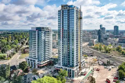 Looking for a stylish new home in the heart of Kitchener? This bright and modern 1 bed, 1 bath condo...