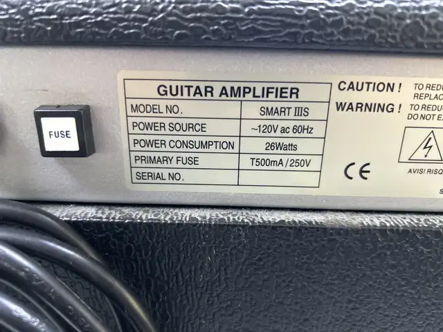 Silvertone Smart IIIS Guitar Amplifier in Amps & Pedals in Oshawa / Durham Region - Image 5