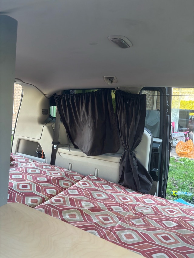Dodge Grand Caravan convertie pour vanlife — photo 5
