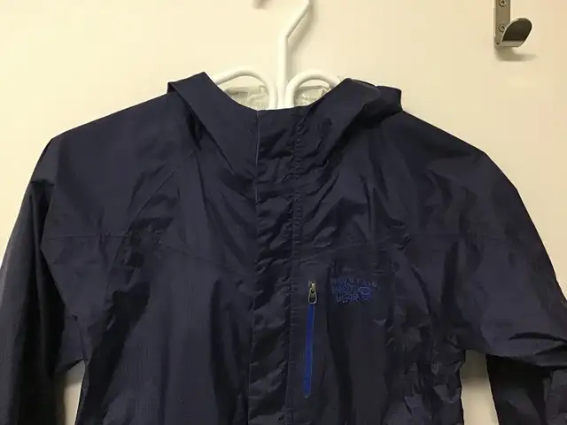 Manteau unisexe (coupe vent) in Kids & Youth in Longueuil / South Shore - Image 6