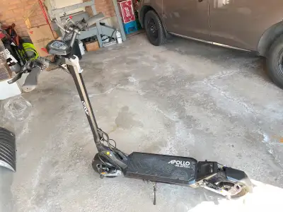 Apollo phantom v2 scooter. Brand new condition. ODO 47km 60v Hydraulic brakes Comes with Apollo bag...