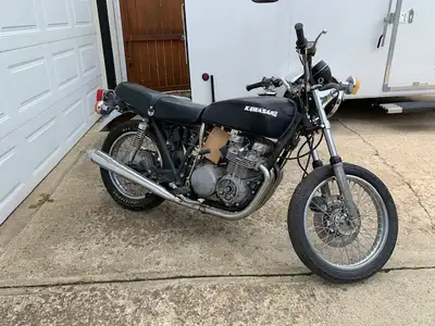 1977 KAWASAKI KZ 650 Good project or parts bike comes with extra running engine with new intake boot...