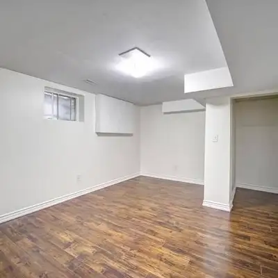 2 Bedroom Legal Basement with Separate Entrance from 1st Aug