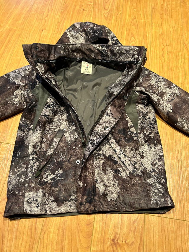 Redhead kids hunting jacket in Fishing, Camping & Outdoors in Mississauga / Peel Region