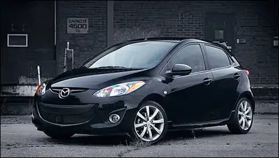 Mazda 2 à Vendre. Plusieurs autos et SUV en stock. Pas de crédit ou bon crédit nouvel arrivant. Fina...