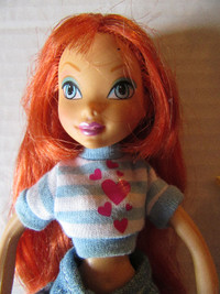 Winx Club Bloom, dressed doll with extra outfit